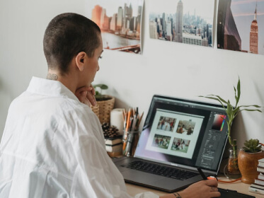 Services Services 03